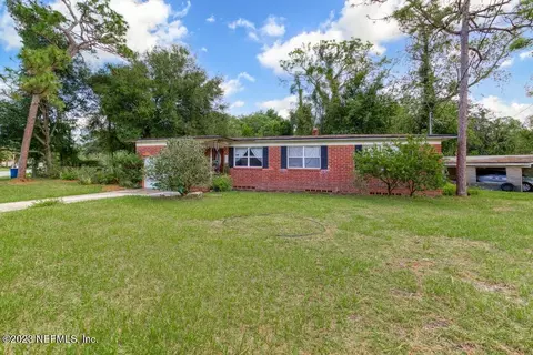 6312 Shady Oak Dr, Jacksonville, FL 32277