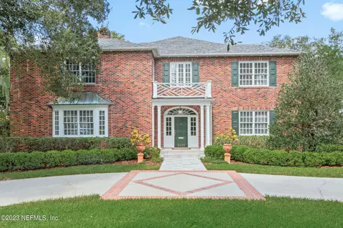 1025 Maple Ln, Jacksonville, FL 32207