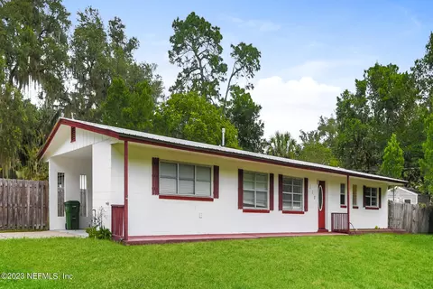 110 Cedar St, Palatka, FL 32177