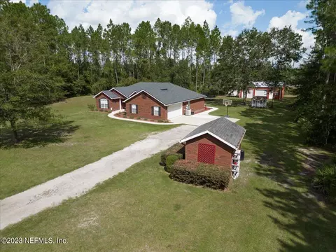 25068 Blue Jay Way, Hilliard, FL 32046