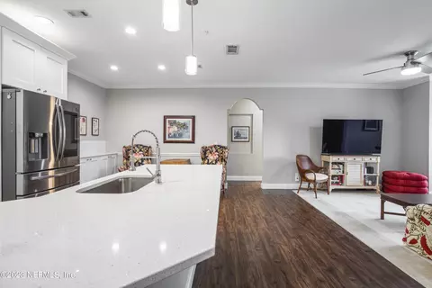13810 Sutton Park Dr N #328, Jacksonville, FL 32224
