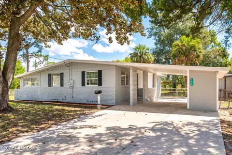 2945 Oakcove Ln, Jacksonville, FL 32277