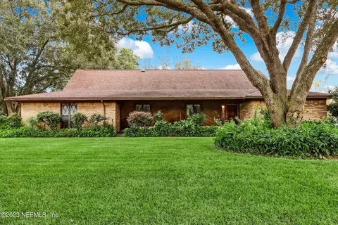 295 Gleneagles Dr, Orange Park, FL 32073