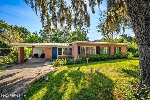 215 Fern St, Palatka, FL 32177