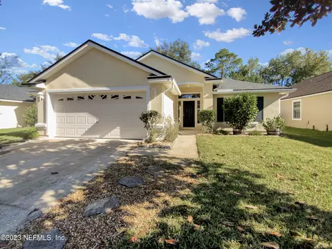 737 Mackenzie Cir, Saint Augustine, FL 32092