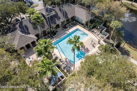 17 Arbor Club Dr #104, Ponte Vedra Beach, FL 32082