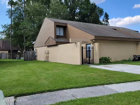 8560 Pineverde Ln, Jacksonville, FL 32244