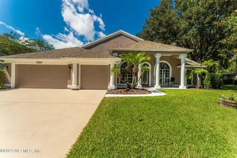 9082 Hampton Landing Dr E, Jacksonville, FL 32256