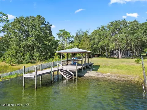 222 Maltas Ave, Interlachen, FL 32148