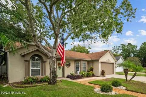 13061 Viburnum Dr S, Jacksonville, FL 32246