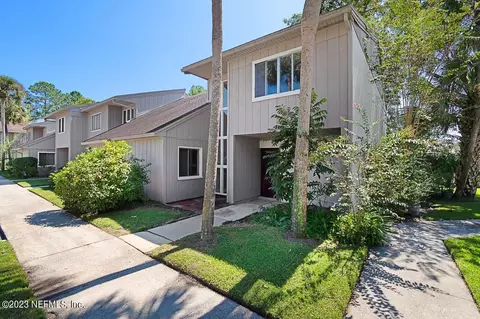 7186 Cypress Cove Rd #22, Jacksonville, FL 32244