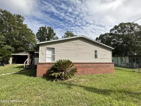 7105 Esther St, Jacksonville, FL 32210