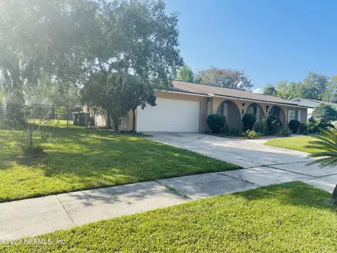 3748 Robert Scott Dr W, Jacksonville, FL 32207 photo 1