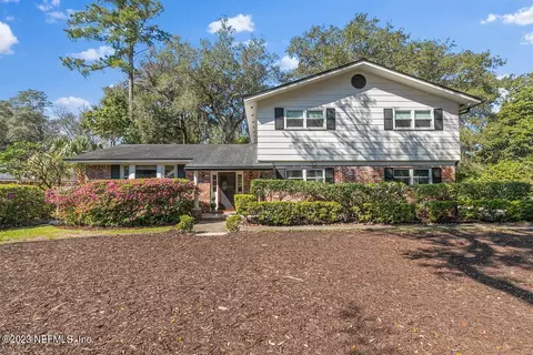 800 Penman Rd, Neptune Beach, FL 32266