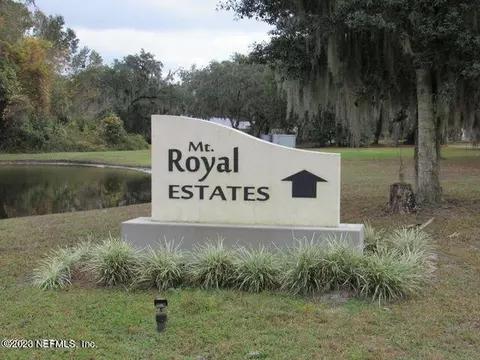 26 Mount Royal Avenue, Crescent City, FL 32112