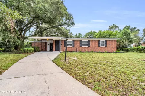 5976 Holly Bay Ct, Jacksonville, FL 32211