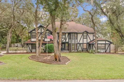 1415 Indian Woods Dr, Neptune Beach, FL 32266