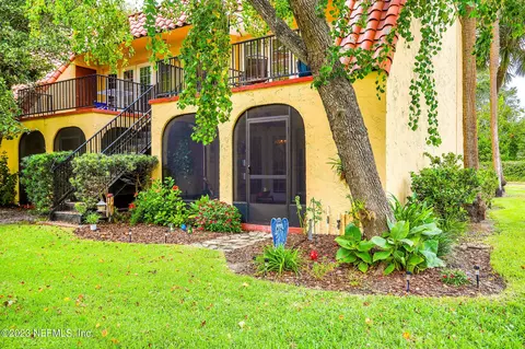 3932 La Mirada Dr N #1, Jacksonville, FL 32217