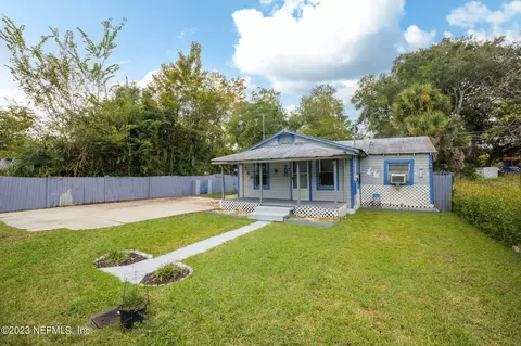 580 Lena St, Saint Augustine, FL 32084
