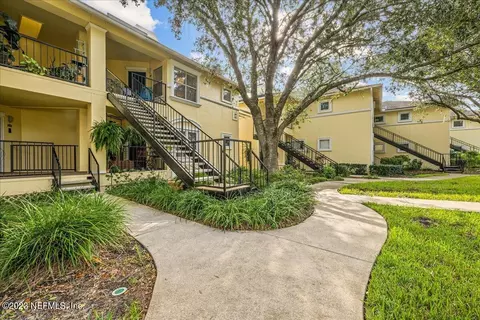 1800 The Greens Way #1706, Jacksonville Beach, FL 32250