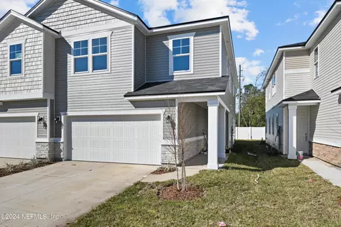1360 High Falls Dr, Jacksonville, FL 32205