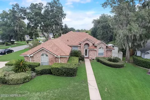 4561 Royal Port Dr, Jacksonville, FL 32277