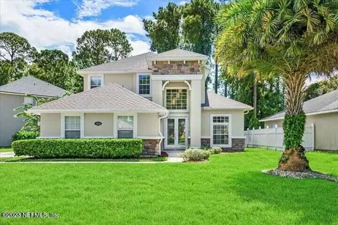 14042 Devan Lee Dr N, Jacksonville, FL 32226