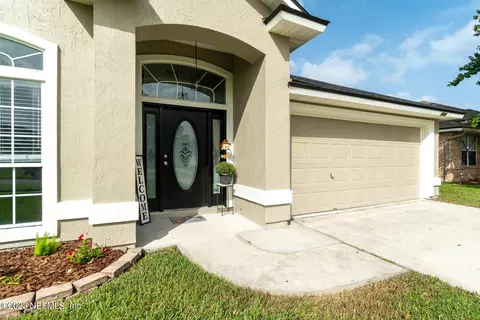 1564 Glen View St, Middleburg, FL 32068