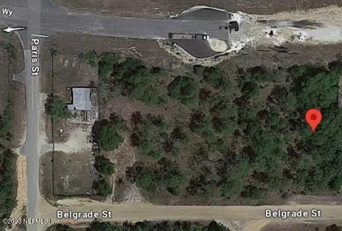 130 Belgrade St, Interlachen, FL 32148