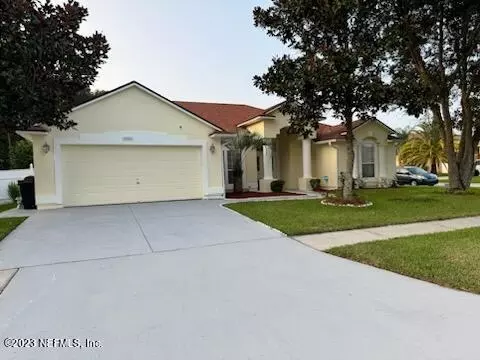 10301 Meadow Point Dr, Jacksonville, FL 32221