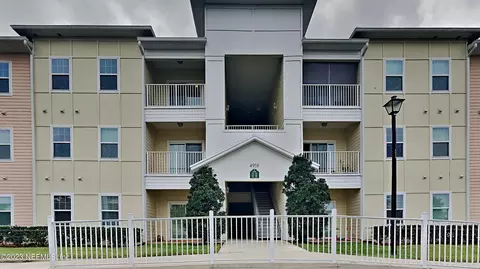 4958 Key Lime Dr #305, Jacksonville, FL 32256