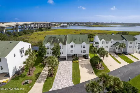 3331 Lighthouse Point Ln, Jacksonville East, FL 32250