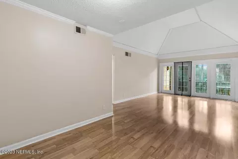 3924 Mission Dr #6, Jacksonville, FL 32217