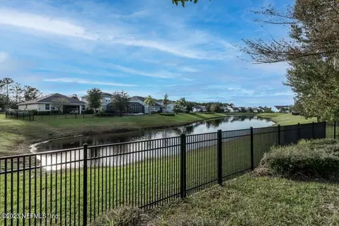 105 Lakefront Ln, Saint Augustine, FL 32095