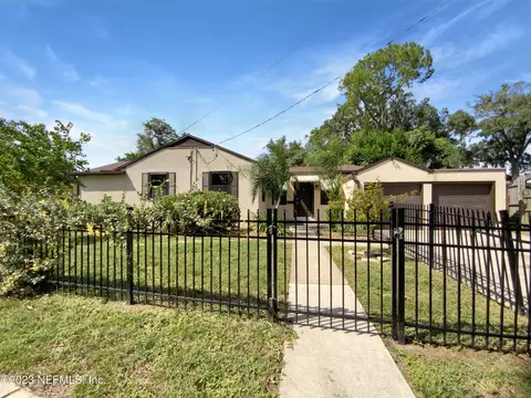 4727 Cedarwood Rd, Jacksonville, FL 32210