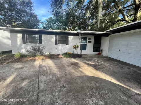 11404 Inez Dr, Jacksonville, FL 32218
