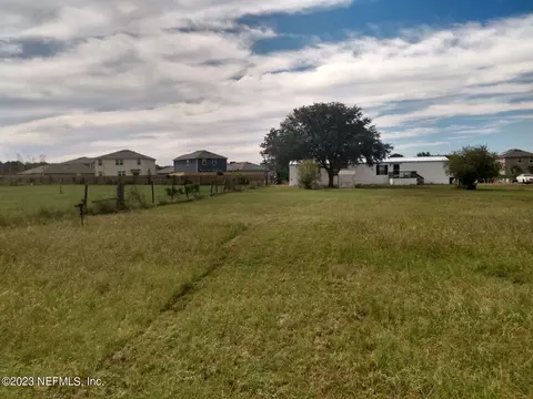 5822 Cisco Dr, Jacksonville, FL 32219