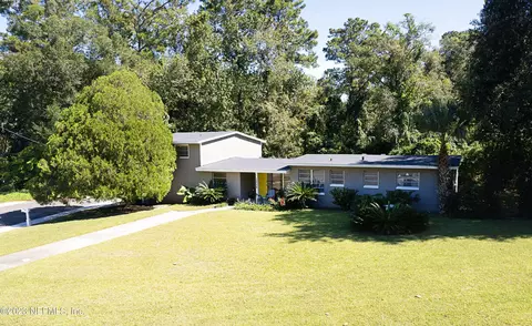 7804 Le Mans Dr, Jacksonville, FL 32210