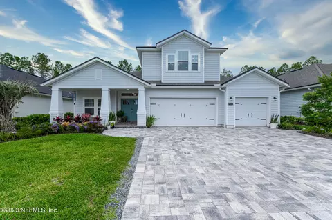 451 Bent Creek Dr, Saint Johns, FL 32259