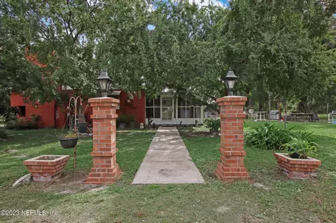 111 Marsh Ln, Palatka, FL 32177