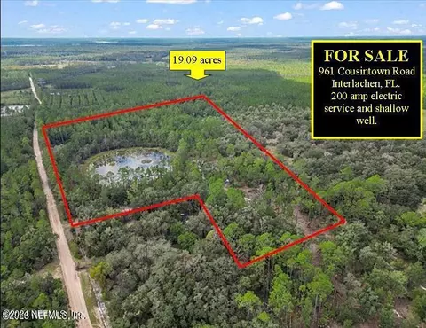 961 Cousintown Rd, Interlachen, FL 32148