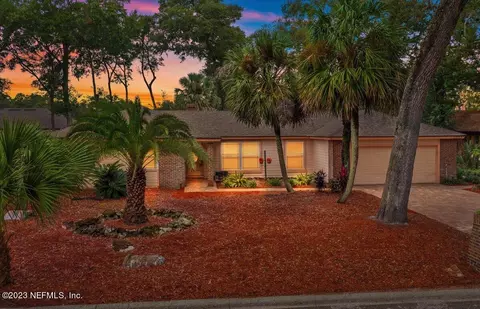 13755 Picarsa Dr, Jacksonville, FL 32225