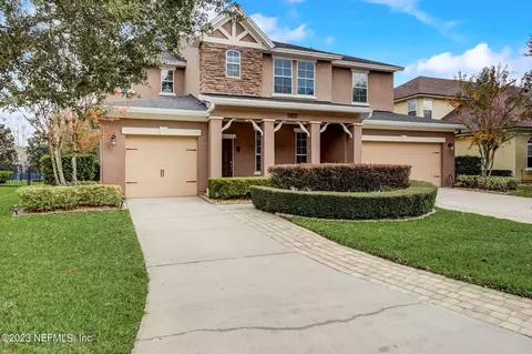 2087 Club Lake Dr, Orange Park, FL 32065