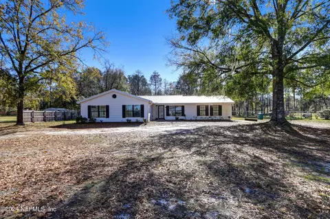 4656 Dogwood St, Macclenny, FL 32063