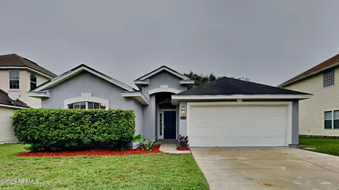 2447 Creekfront Dr, Green Cove Springs, FL 32043