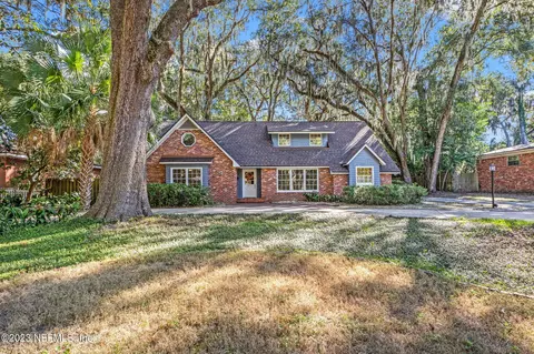 2607 Red Fox Rd, Orange Park, FL 32073