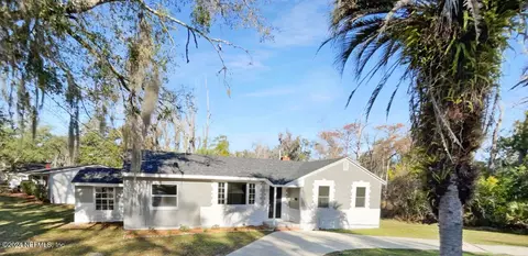 1233 Lake Forest Blvd, Jacksonville, FL 32208