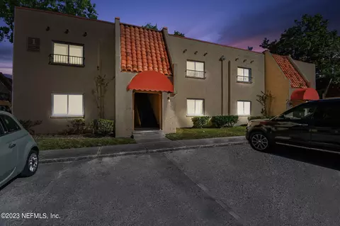 3919 Bell Tower Dr #4, Jacksonville, FL 32217