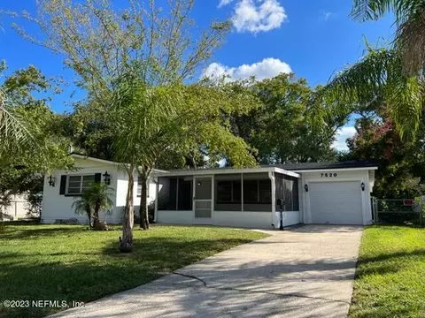 7520 Brockhurst Dr, Jacksonville, FL 32277