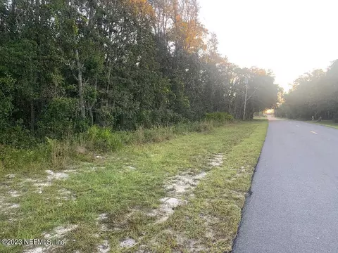 120 Lynne Dr, Palatka, FL 32177